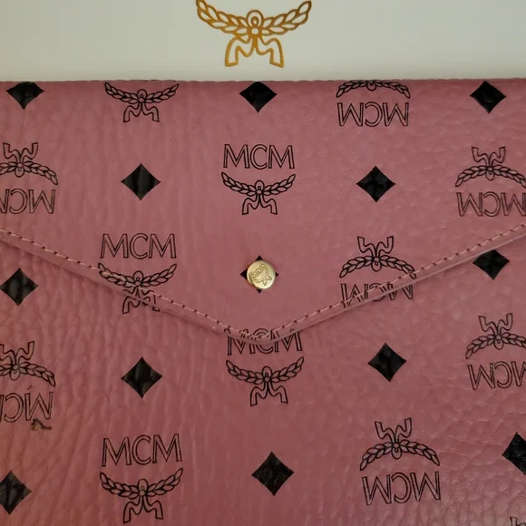 MCM Pink Or Congac Visetos Envelope Clutch Handbag, Size 8½"x5½" - Picture 11 of 13
